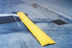 PVC Water Filled Barrier 2m Long